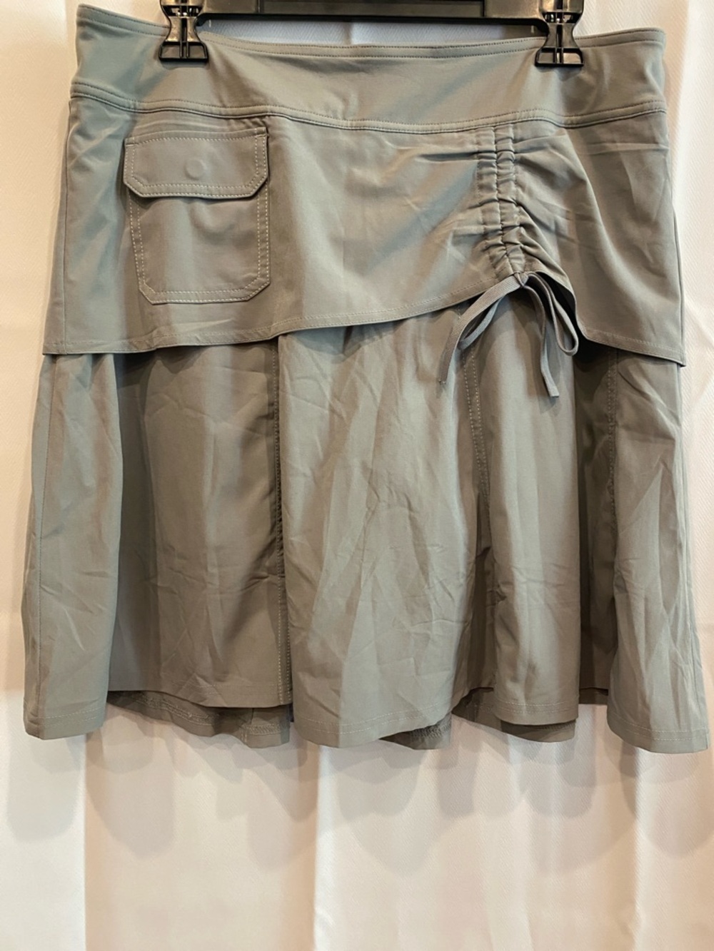 Athleta Gray Drawstring Pocket Skort